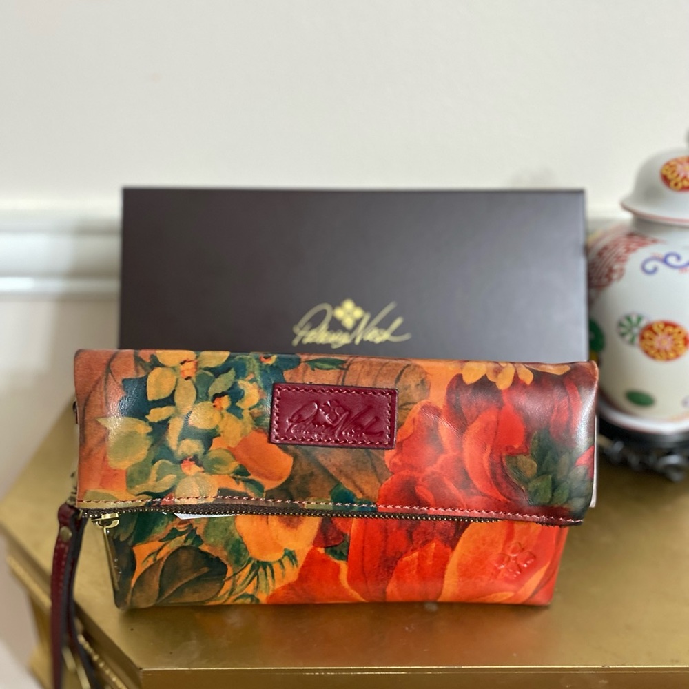 Patricia Nash Fold Over floral Clutch Wristlet